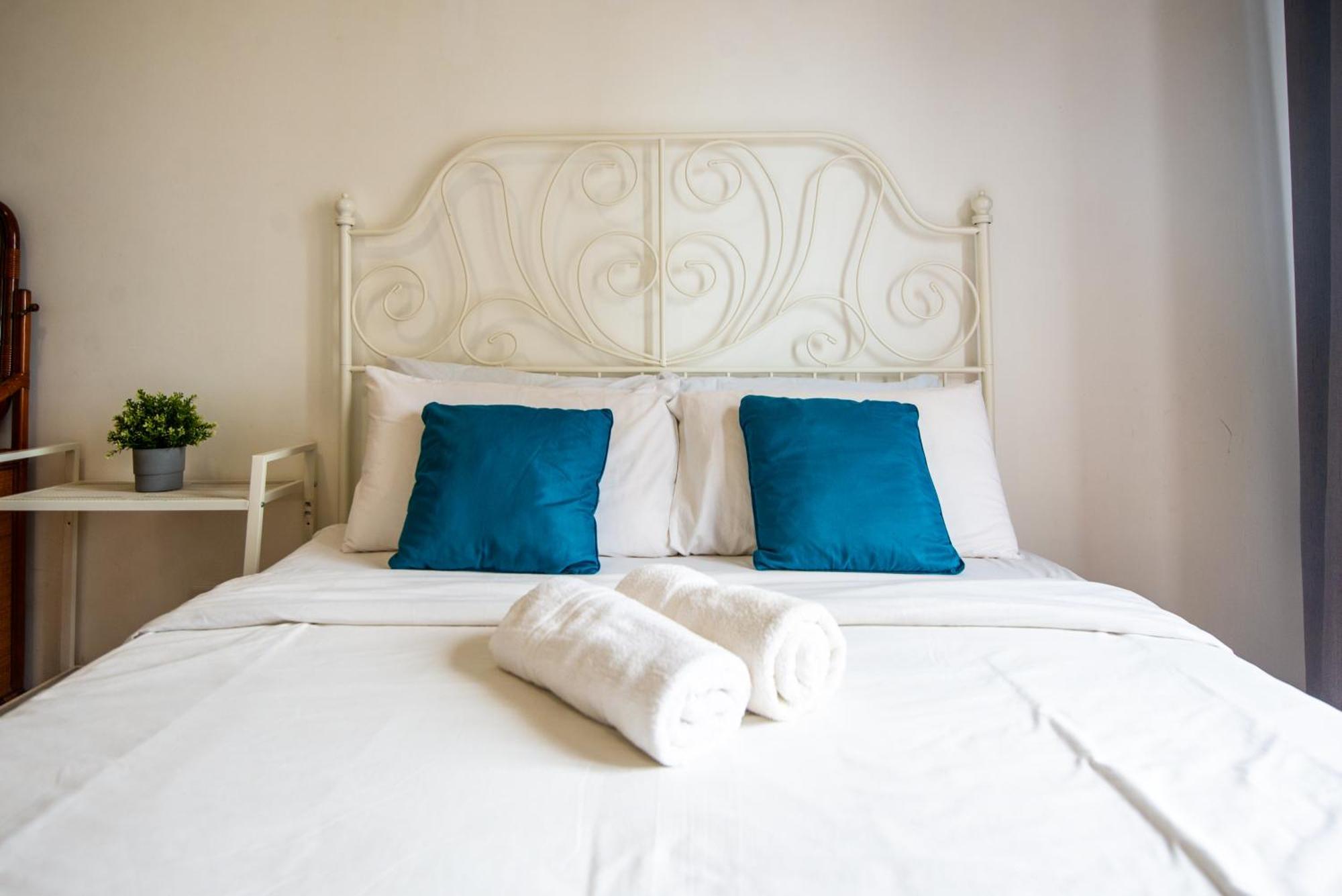 Casa Orient @ Macalister 218 ❈中路218东方之家 3Br 8Pax Apartment George Town Bagian luar foto