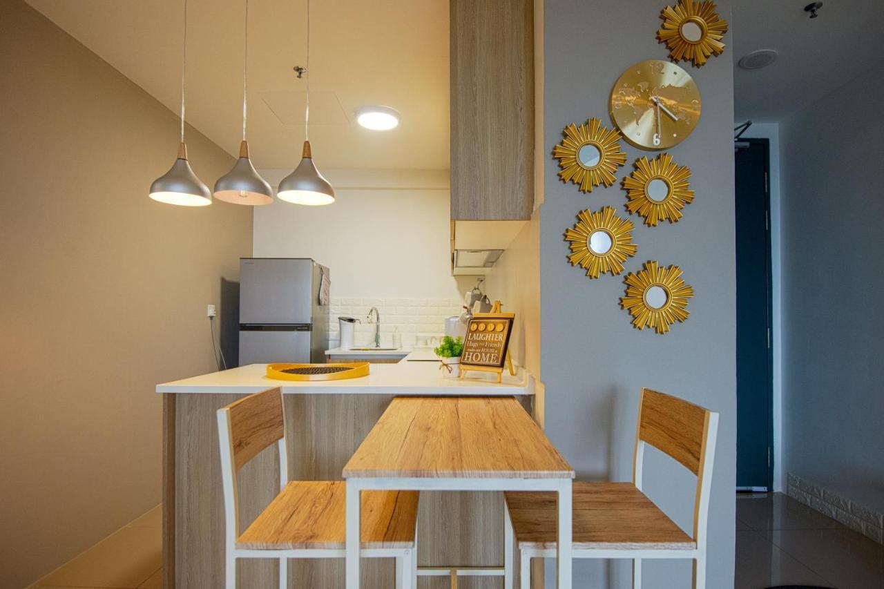 Casa Orient @ Macalister 218 ❈中路218东方之家 3Br 8Pax Apartment George Town Bagian luar foto