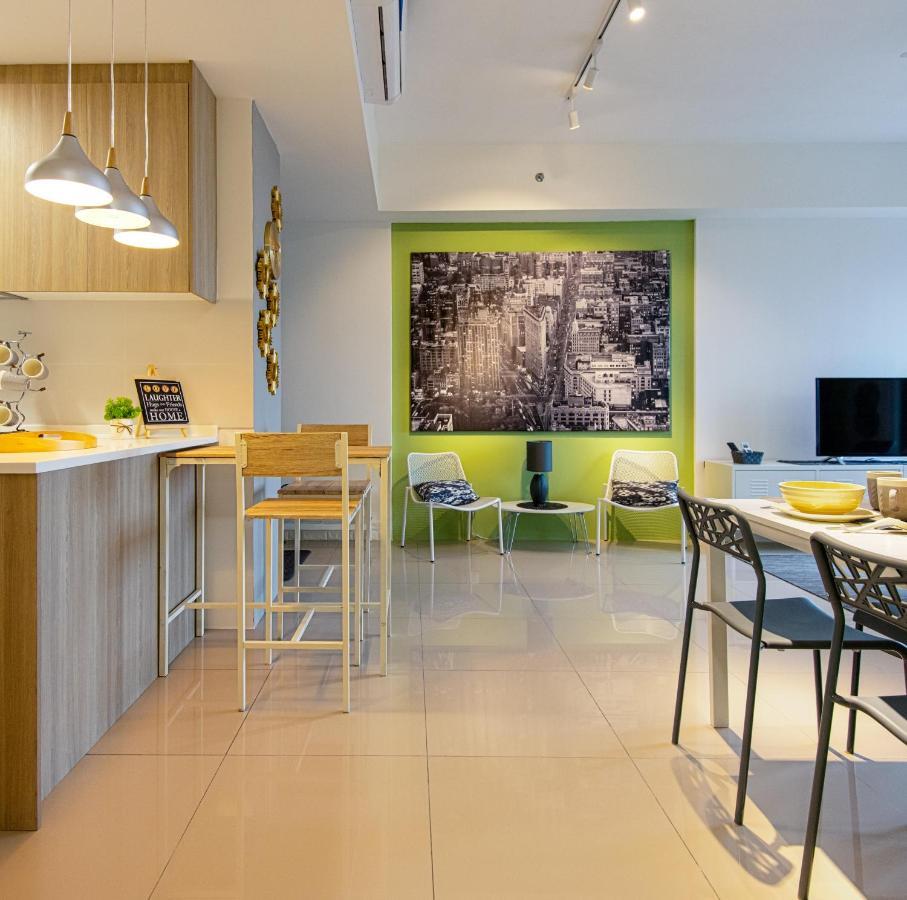 Casa Orient @ Macalister 218 ❈中路218东方之家 3Br 8Pax Apartment George Town Bagian luar foto